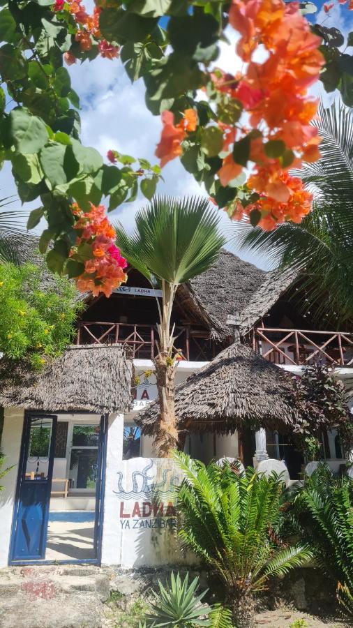 Beachfront Villa Ladha Ya Zanzibar Jambiani  Exterior foto